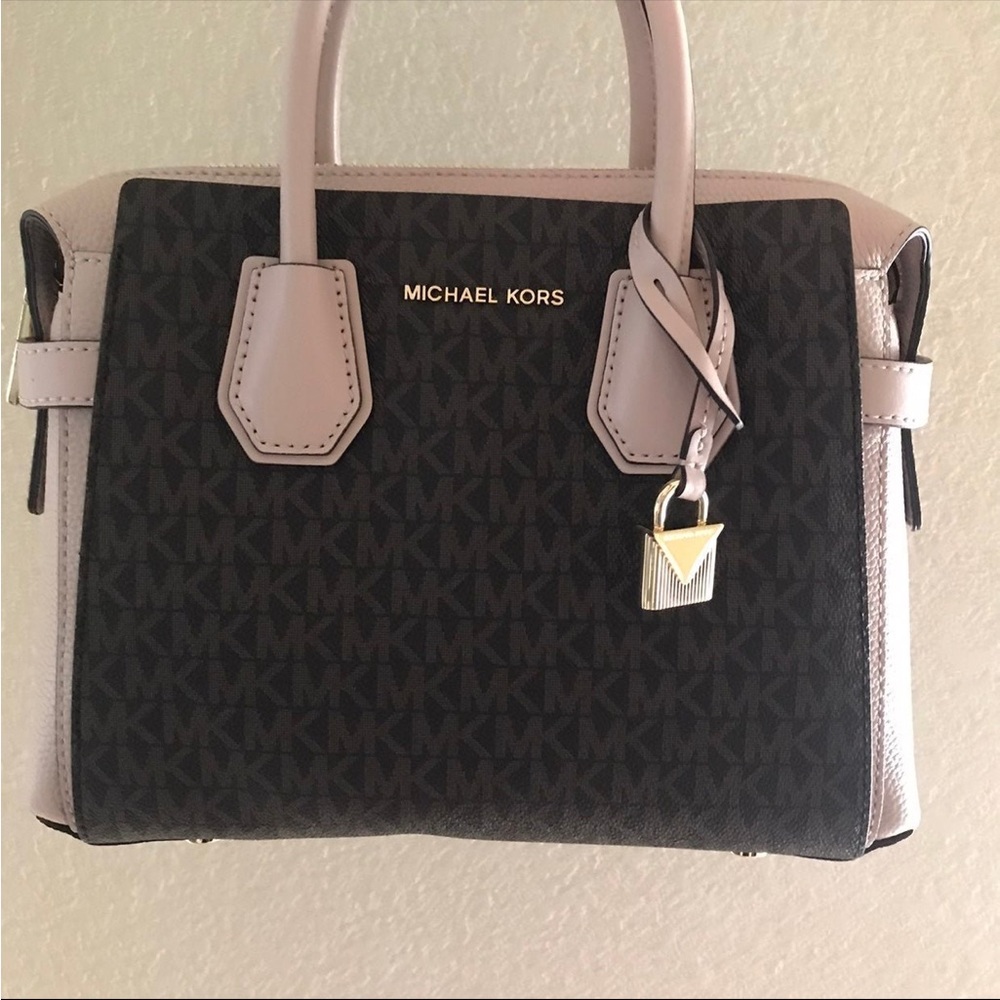 Michael Kors Set - Picture 6 of 13